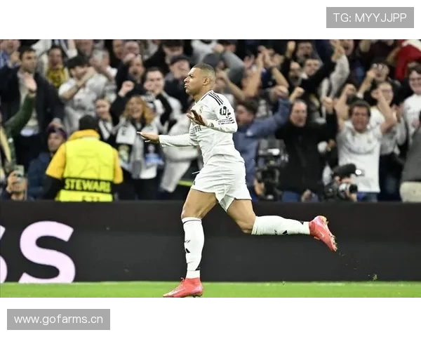 姆巴佩施展齐达内式马赛回旋皇马官推盛赞巨星风采 姆巴佩施展齐达内式马赛回旋皇马官推盛赞巨星风采