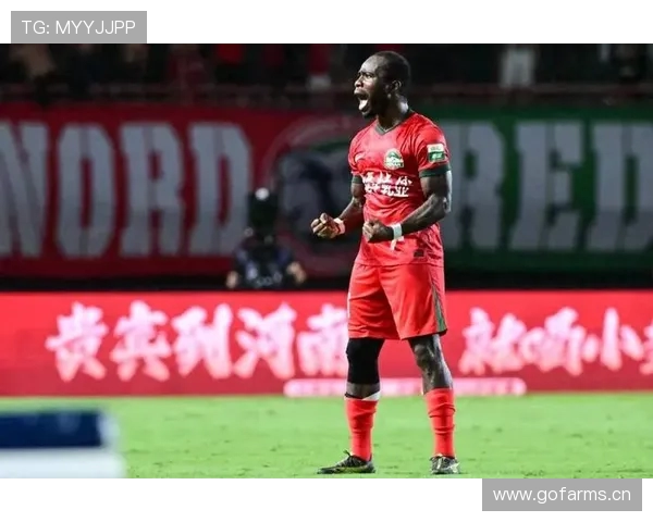 足协杯半场战况：阿奇姆彭击中立柱 成都蓉城暂时0比0战平河南